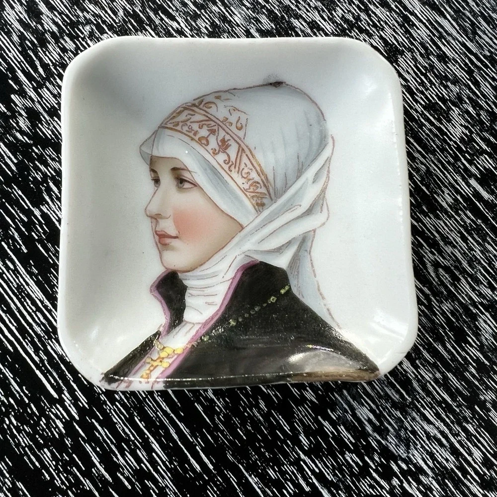 Lot Of 4 Antique Victorian‎ Butter Pats-Hand Painted Portrait Lady Ladies 1900's